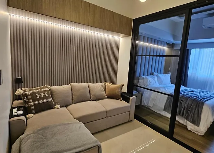 Luxury Apartment At Park Mckinley West Two Units *