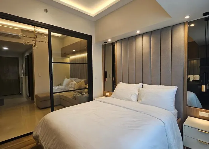Luxury Apartment At Park Mckinley West Two Units