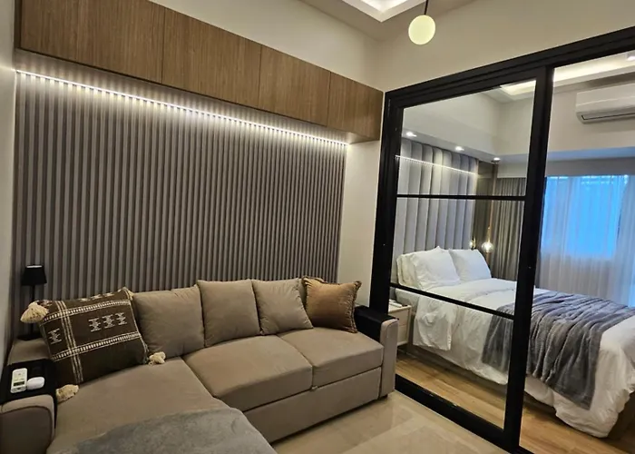 Luxury Apartment At Park Mckinley West Two Units Manille