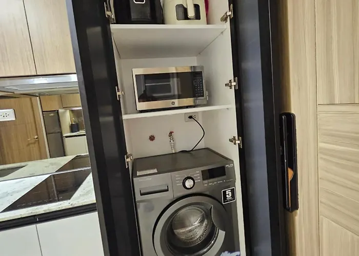 Luxury Apartment At Park Mckinley West Two Units Manille