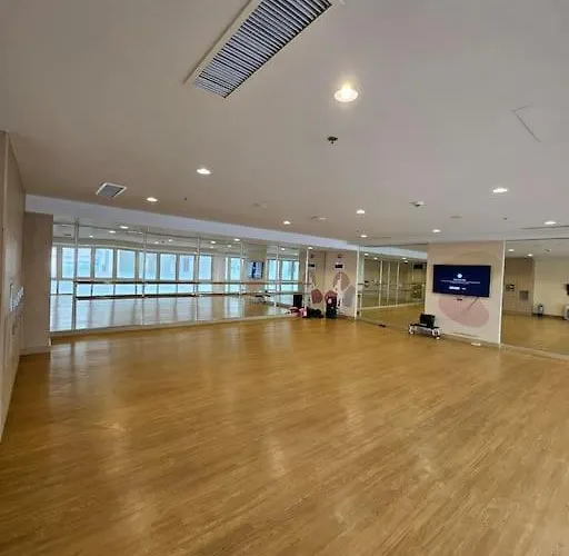 Luxury Apartment At Park Mckinley West Two Units *